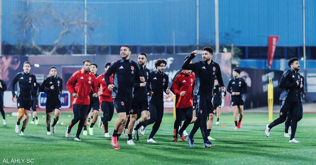 الأهلي يطالب بحكام أجانب في قمة الدوري أمام الزمالك
