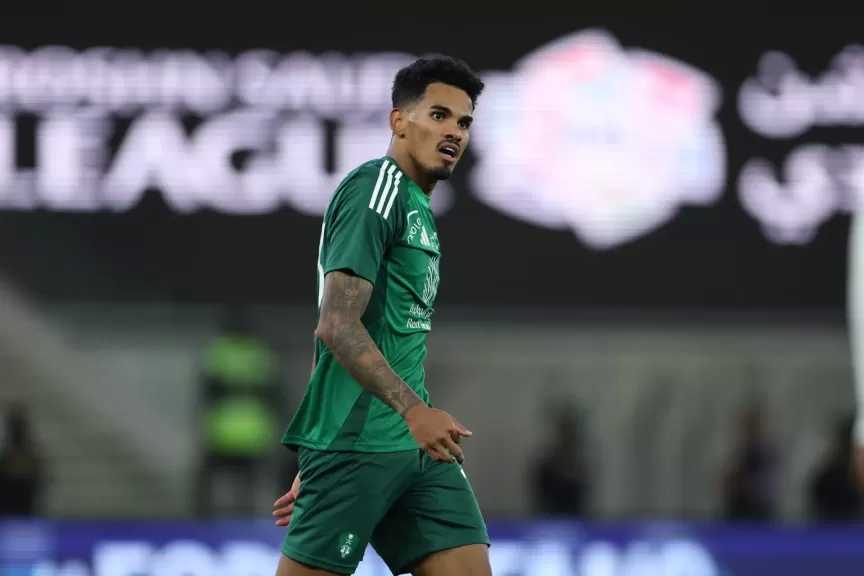 أحسن من محرز ؟ إعلامي يؤكد تفوق جالينو على نجم منتخب الجزائر