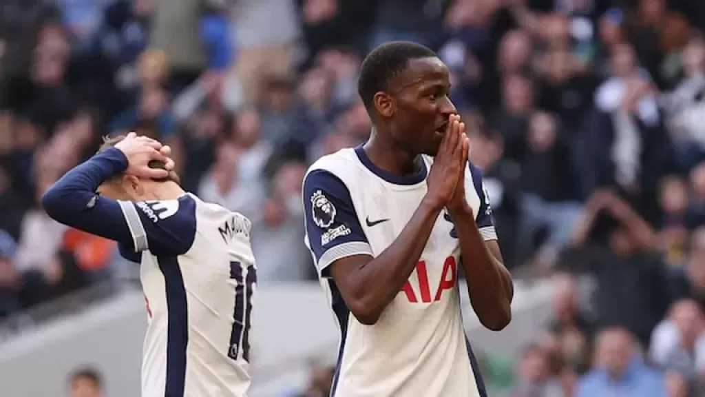 يواصل السقوط.. توتنهام يتعادل بصعوبة مع بورنموث في الدوري الإنجليزي