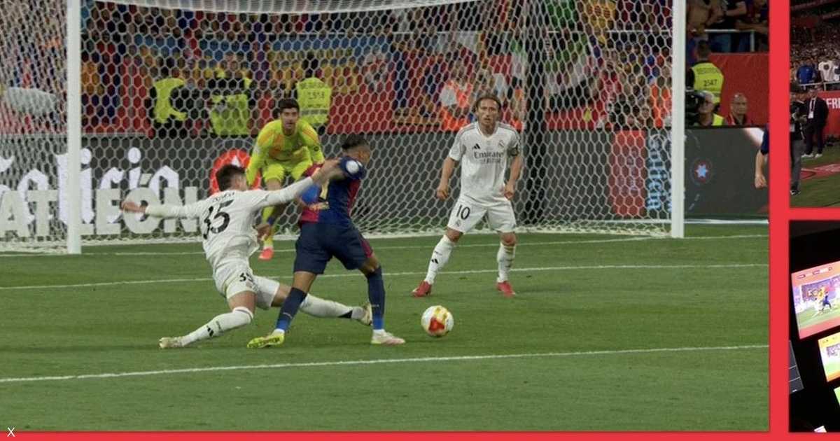 “ركلة الجزاء الوهمية”.. جدل كبير في نهائي مدريد وبرشلونة