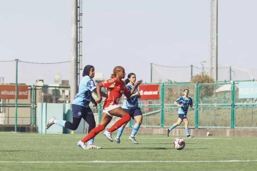 سيدات الأهلي يفوزن على بيراميدز برباعية